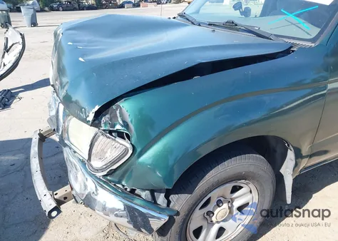 2004 Toyota Tacoma из США, поврежденный, VIN 5TEVL52N14Z346051